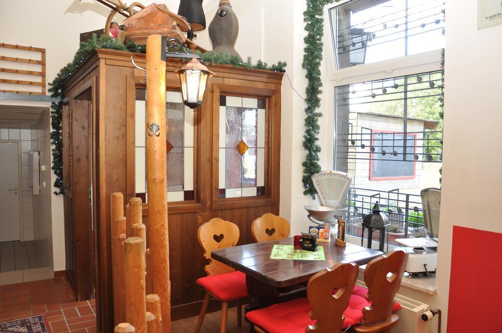 Hotel An Der Alten Porzelline 노이하우스암렌웨그 외부 사진