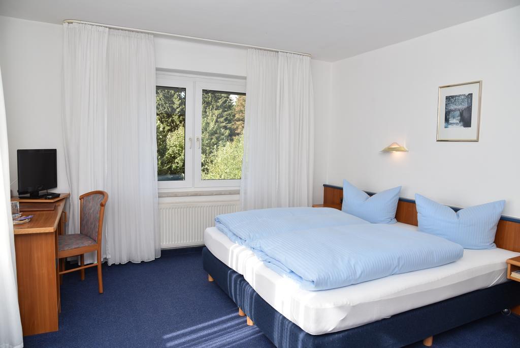 Hotel An Der Alten Porzelline 노이하우스암렌웨그 외부 사진